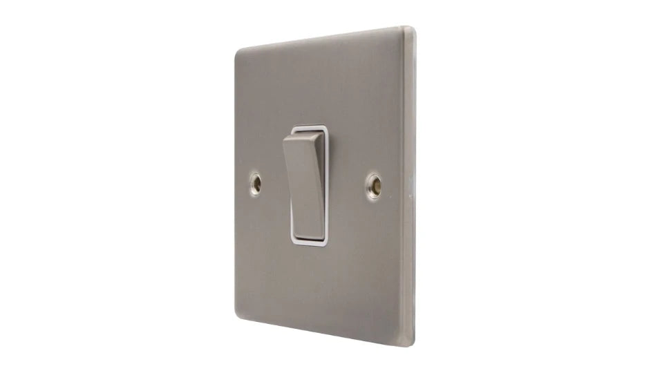 VPD1203SSW - Pro Décor 1 Gang 2 Way 10AX Plate Switch Stainless Steel White Insert