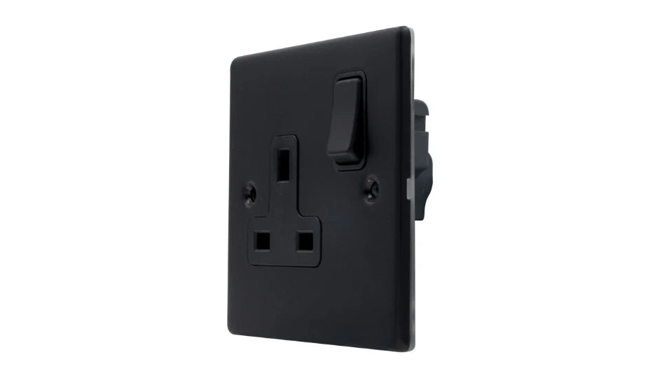 VPD1207DPMBB - Pro Décor 1 Gang 13A Switched Socket DP Matt Black