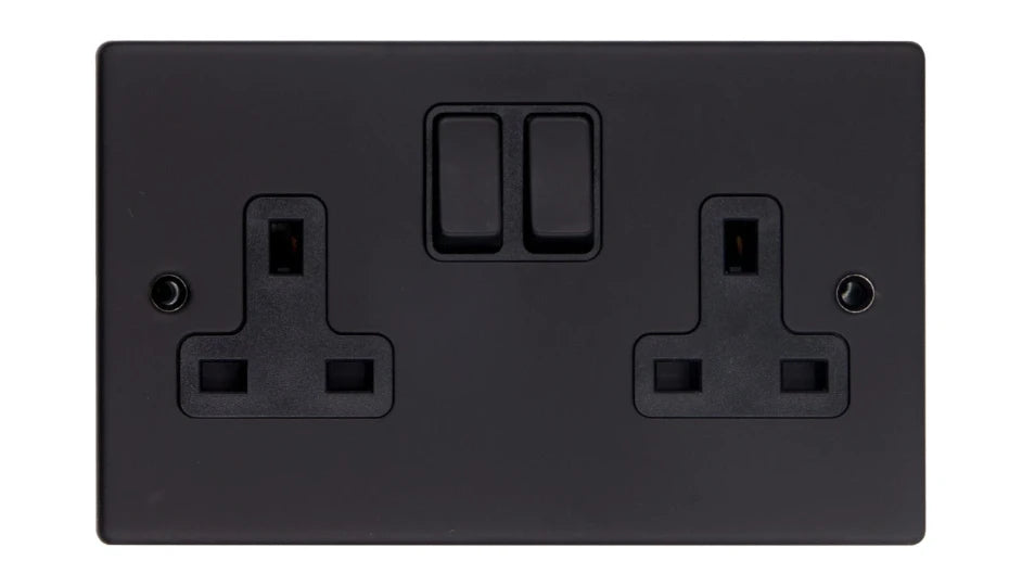 VPD1209DPMBB - Pro Décor 2 Gang 13A Switched Socket DP Matt Black